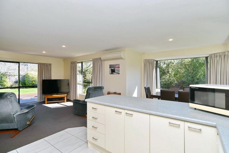 Photo of property in 39 Mauger Drive, Heathcote Valley, Christchurch, 8022