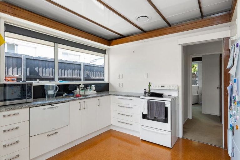 Photo of property in 4/88 Office Road, Merivale, Christchurch, 8014