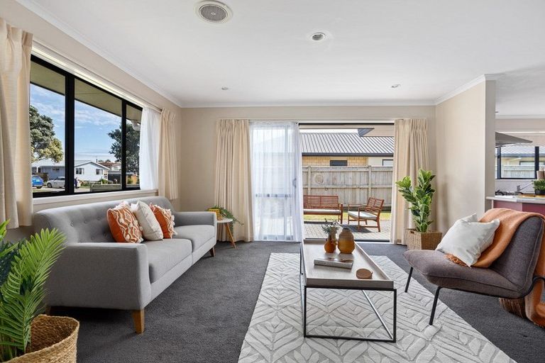 Photo of property in 6 Ohuirehe Road, Coastlands, Whakatane, 3120