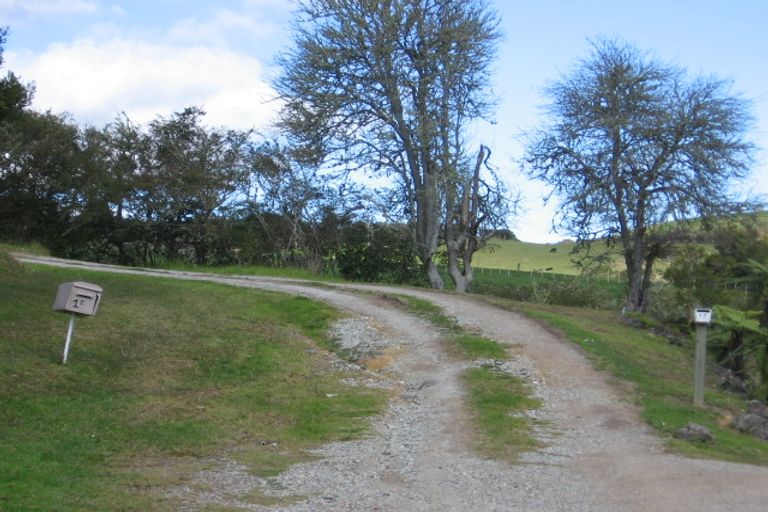 Photo of property in 15 Smeath Road, Kawakawa, 0210