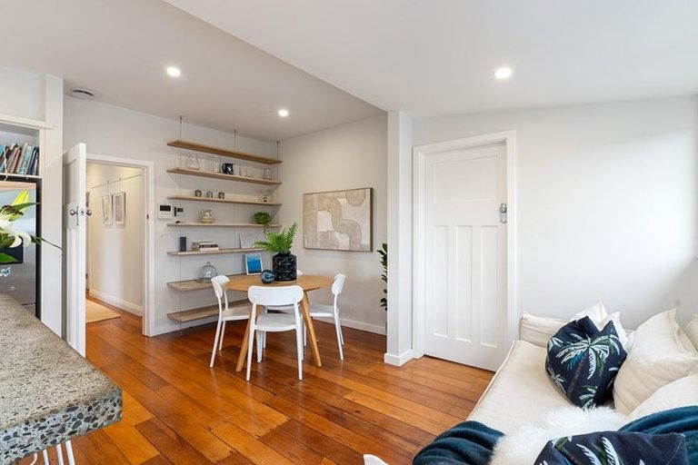 Photo of property in 7 Joll Street, Karori, Wellington, 6012