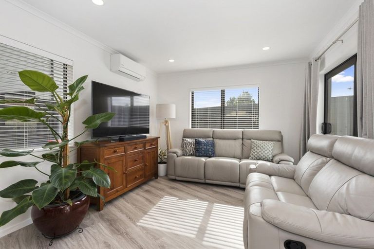 Photo of property in 2/39 Morrinsville Road, Hillcrest, Hamilton, 3216