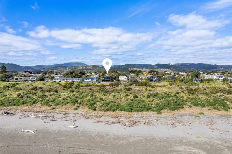 Photo of property in 123 Manly Street, Paraparaumu Beach, Paraparaumu, 5032