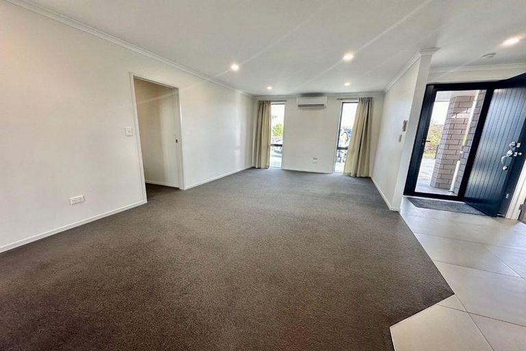 Photo of property in 212 Saint James Drive, Huntington, Hamilton, 3210