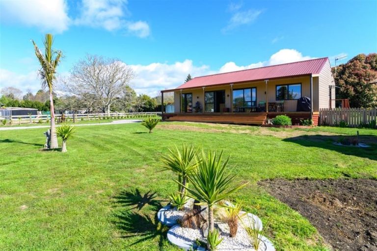 Photo of property in 10 Fryer Road, Hamurana, 3097