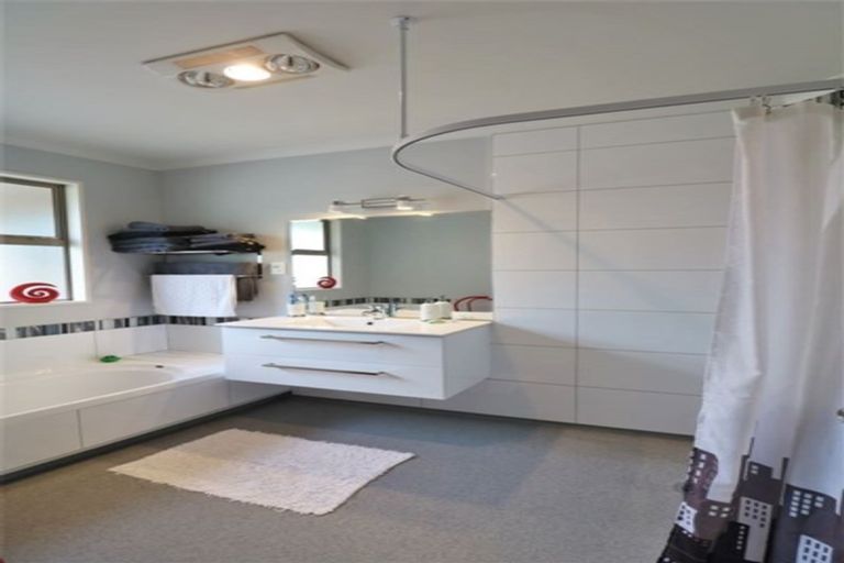 Photo of property in 705 Pleasant Point Highway, Levels, Timaru, 7975