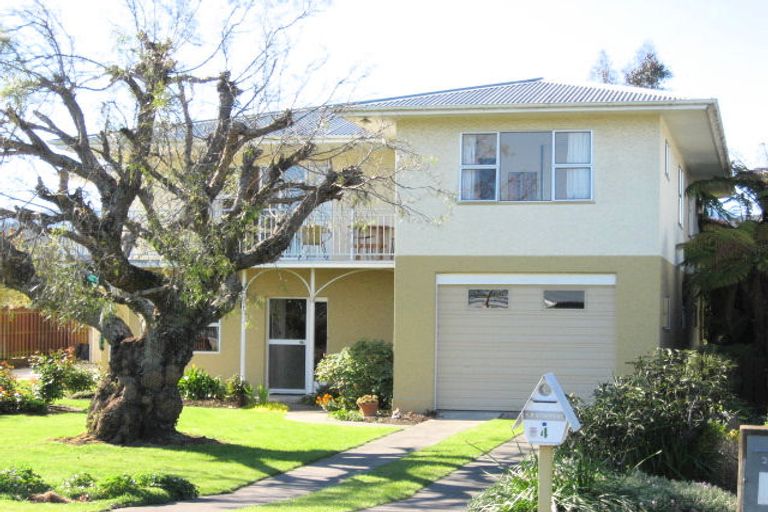 Photo of property in 4 Fairfield Street, Brightwater, 7022
