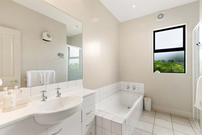 Photo of property in 63 Devon Street, Arrowtown, 9302