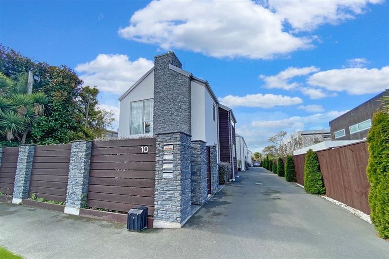 Photo of property in 3/10 Stoneyhurst Street, St Albans, Christchurch, 8014