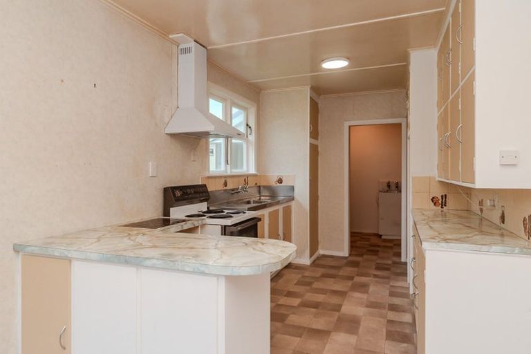 Photo of property in 32 Harris Street, Naenae, Lower Hutt, 5011