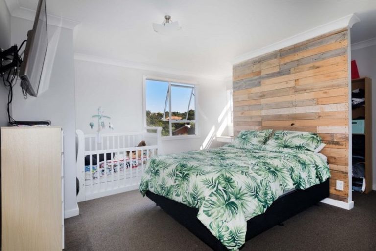 Photo of property in 9 Morere Street, Titahi Bay, Porirua, 5022