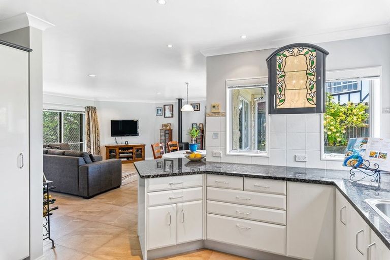 Photo of property in 8 Tudor Court, Paraparaumu Beach, Paraparaumu, 5032