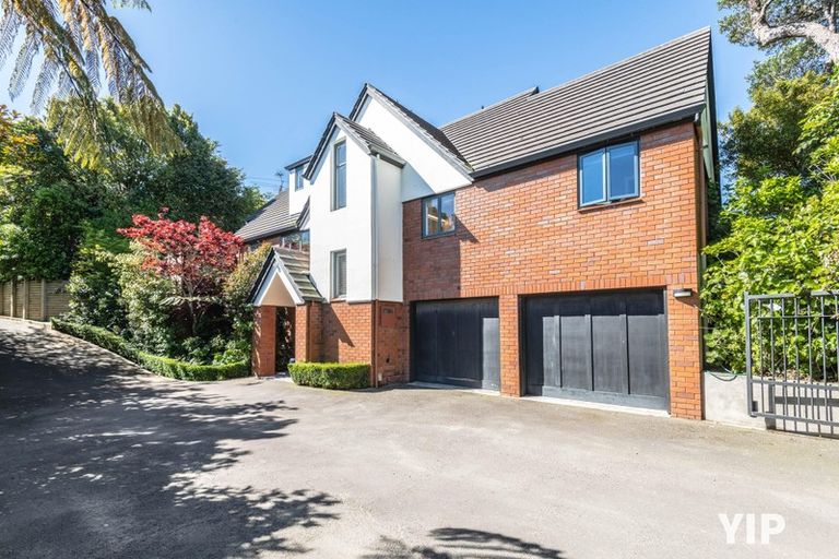 Photo of property in 17a Simla Crescent, Khandallah, Wellington, 6035