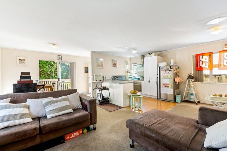 Photo of property in 18 O'neills Road, Swanson, Auckland, 0612