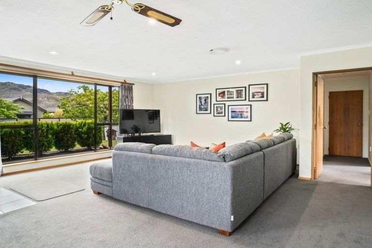 Photo of property in 33 Antrim Street, Cromwell, 9310