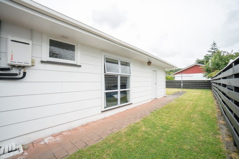 Photo of property in 1 Rakino Place, Awapuni, Palmerston North, 4412