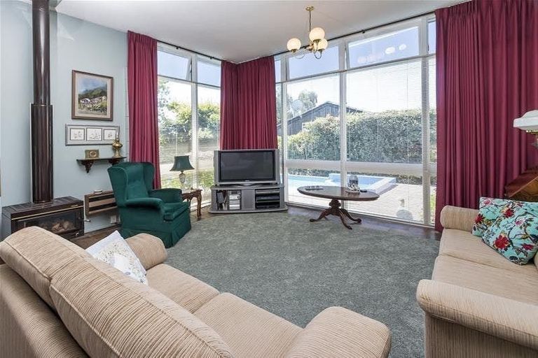Photo of property in 103 Cascades Road, Pakuranga Heights, Auckland, 2010