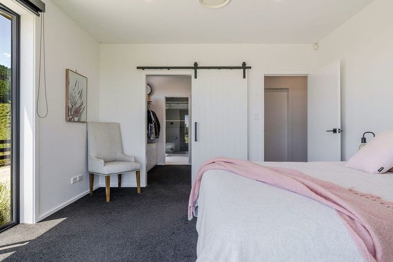 Photo of property in 179 Harrison Hill Road, Aokautere, Palmerston North, 4471