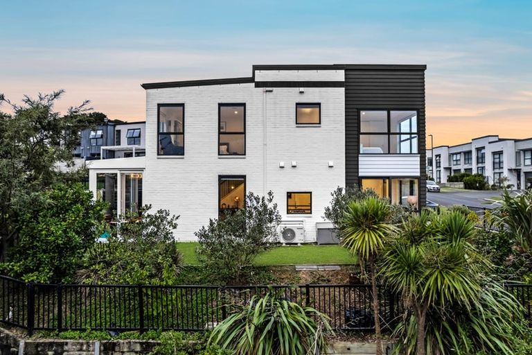 Photo of property in 4 Matairangi Avenue, Totara Heights, Auckland, 2105