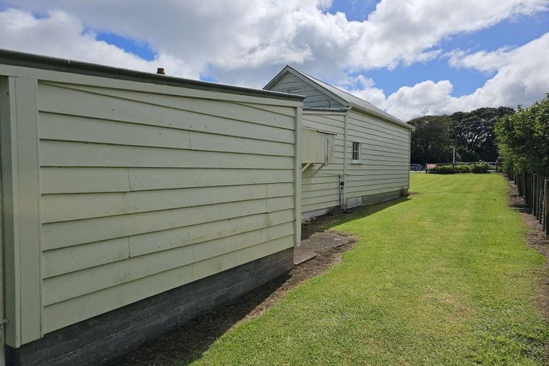 Photo of property in 52 Carthew Street, Okato, 4335