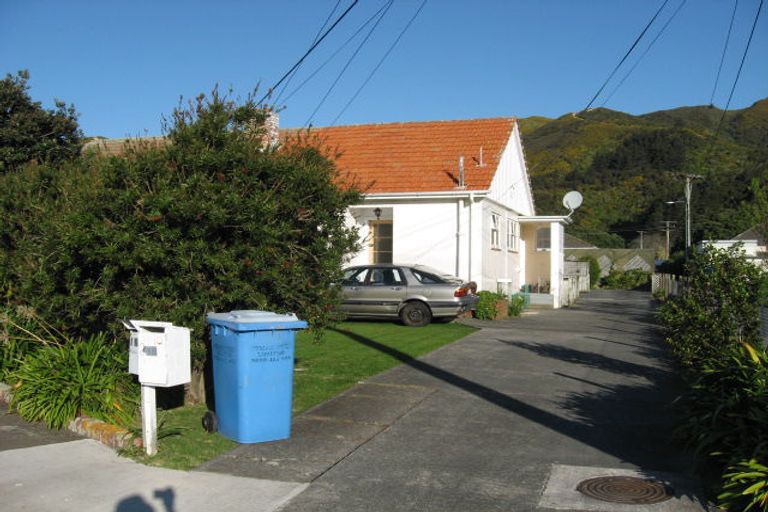 Photo of property in 18 Haig Street, Waterloo, Lower Hutt, 5011