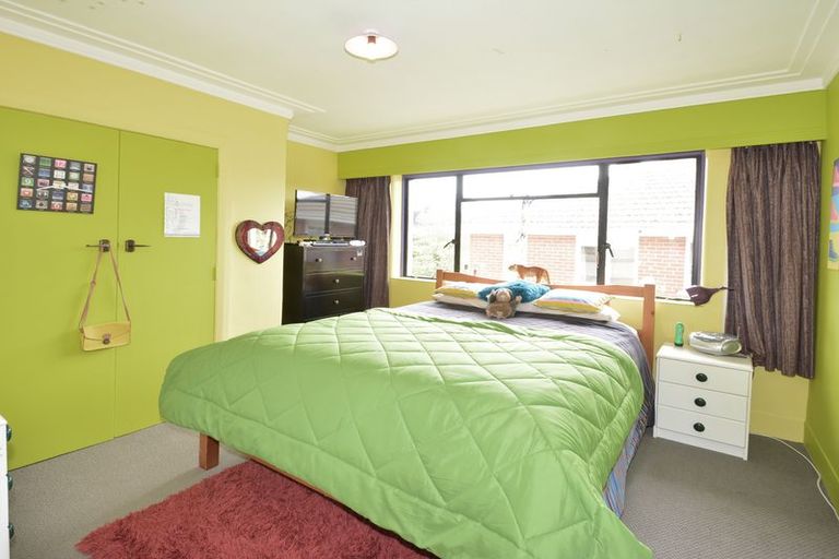 Photo of property in 18 Derwent Street, Helensburgh, Dunedin, 9010
