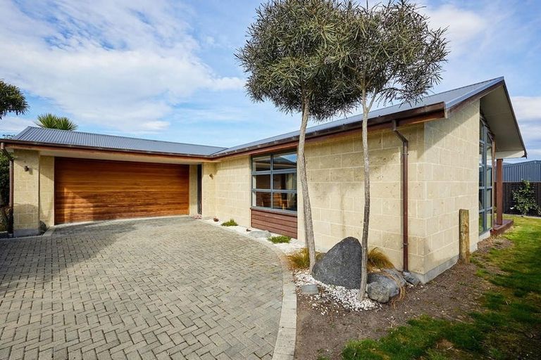 Photo of property in 11 Mcrae Gardens, Kaikoura Flat, Kaikoura, 7371