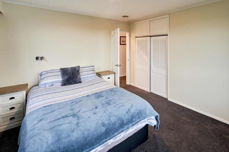 Photo of property in 53 Teoti Street, Paraparaumu Beach, Paraparaumu, 5032