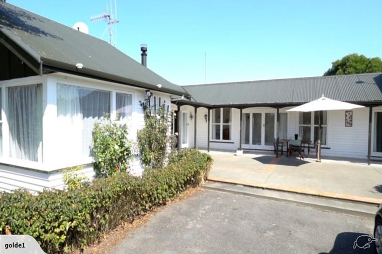 Photo of property in 255 Pharazyn Road, Feilding, 4777