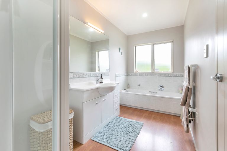 Photo of property in 10 Station Road, Pukekohe, 2120