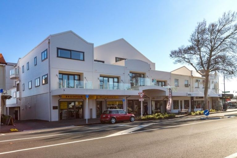 Photo of property in 2/5 Cook Street, Howick, Auckland, 2014
