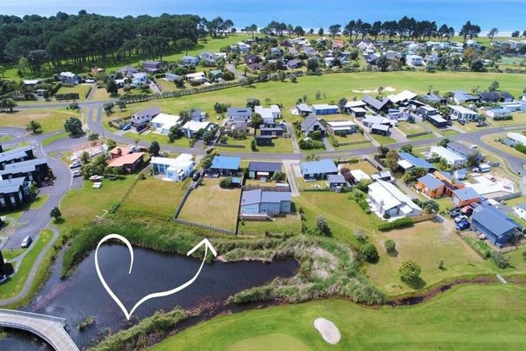 Photo of property in 108 The Fairway, Matarangi, Whitianga, 3592