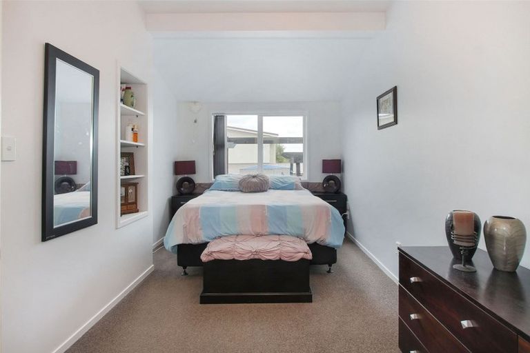 Photo of property in 92 Wharf Road, Clarks Beach, Pukekohe, 2679