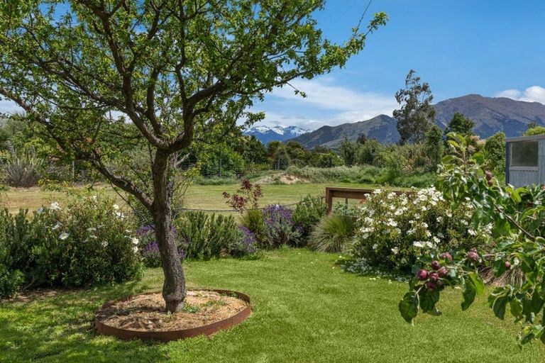 Photo of property in 58 Loach Road, Hawea Flat, Wanaka, 9382