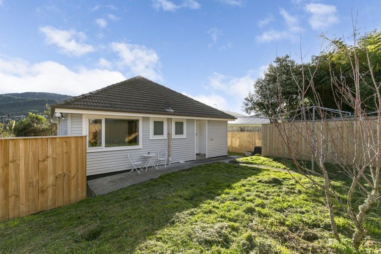 Photo of property in 12 Ranui Terrace, Tawa, Wellington, 5028