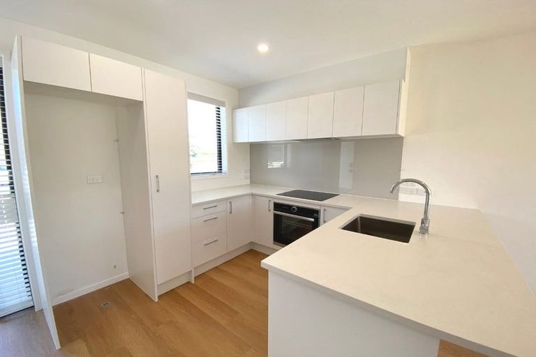 Photo of property in 18 Kotuitui Street, Manukau, Auckland, 2104