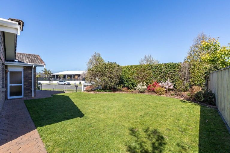 Photo of property in 7 Boulevard Drive, Merrilands, New Plymouth, 4312