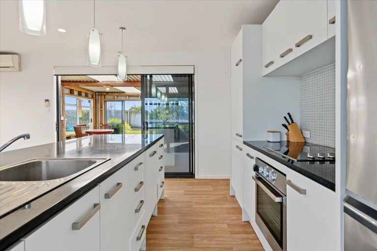 Photo of property in 564a Pukehina Parade, Pukehina, Te Puke, 3189
