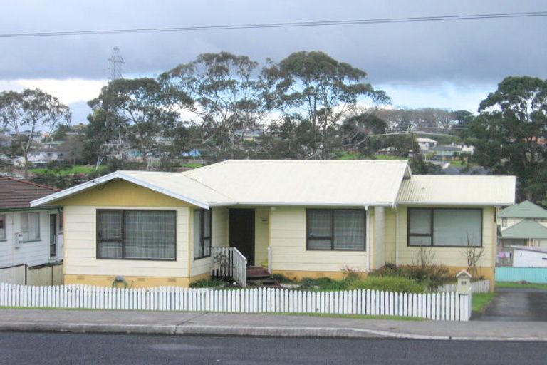 Photo of property in 95 Triangle Road, Massey, Auckland, 0614