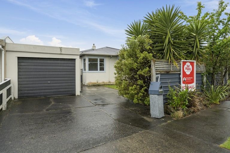 Photo of property in 7 Richmond Avenue, Takaro, Palmerston North, 4410
