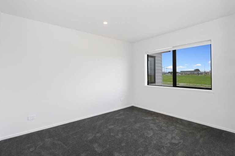 Photo of property in 3 Korowhiti Road, Clarks Beach, 2122