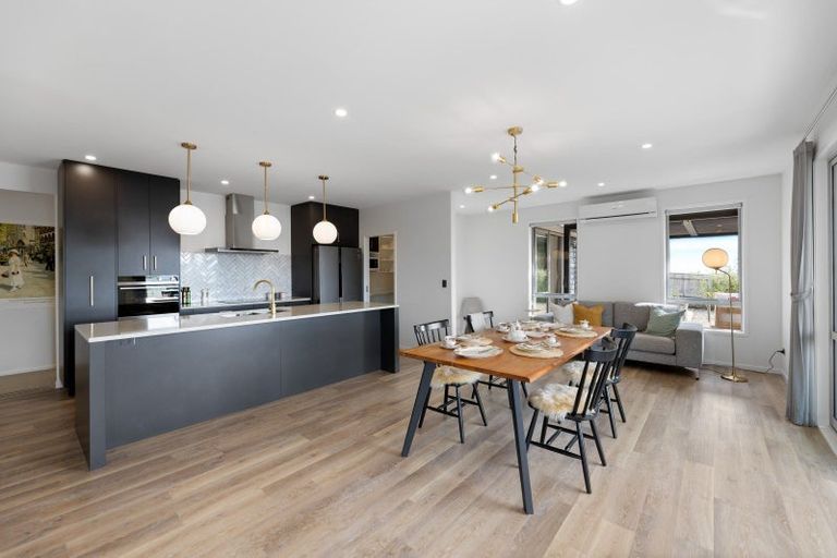 Photo of property in 36 Botanical Heights Drive, Waipahihi, Taupo, 3330