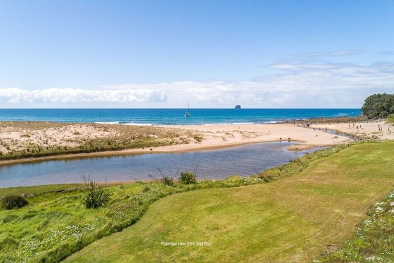 Photo of property in 17 Pye Place, Hot Water Beach, Whitianga, 3591