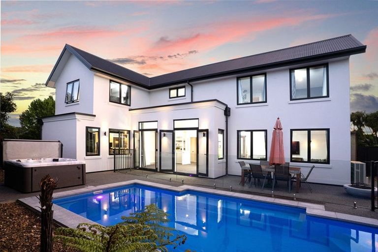 Photo of property in 9 Oaktree Lane, Bishopdale, Christchurch, 8053