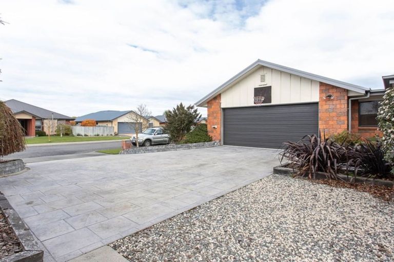 Photo of property in 6 Taiwhenua Street, Rangiora, 7400