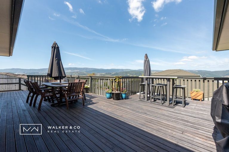 Photo of property in 16 Kirton Drive, Riverstone Terraces, Upper Hutt, 5018