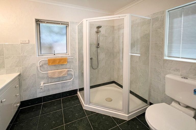 Photo of property in 12 Dan Tori Place, Orewa, 0931