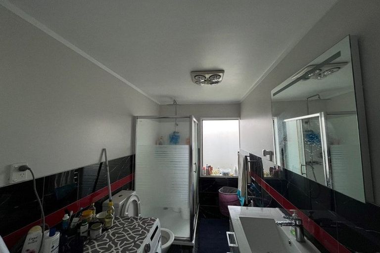 Photo of property in 80a Millbrook Road, Henderson, Auckland, 0612