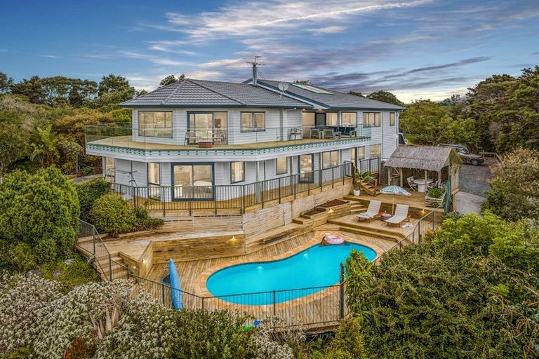 Photo of property in 2 Kauri Drive, Sandspit, Warkworth, 0982