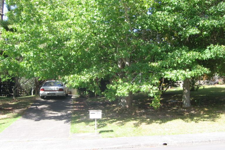 Photo of property in 15 Cantina Avenue, Bayview, Auckland, 0629